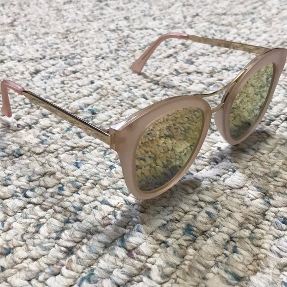 Sunglasses - Picture 2 of 3